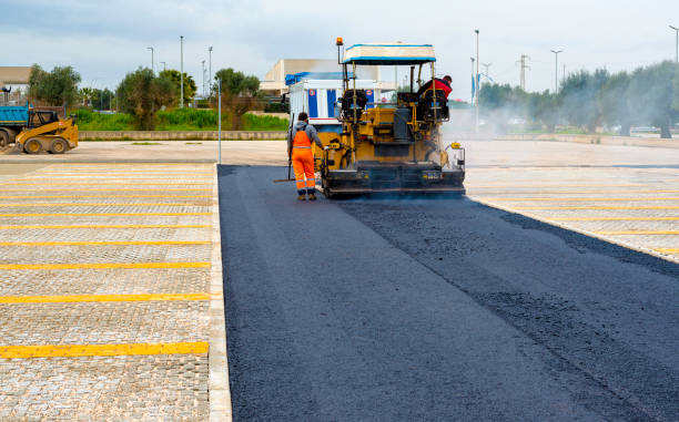 Best Decorative Driveway Pavers  in Geneseo, IL
